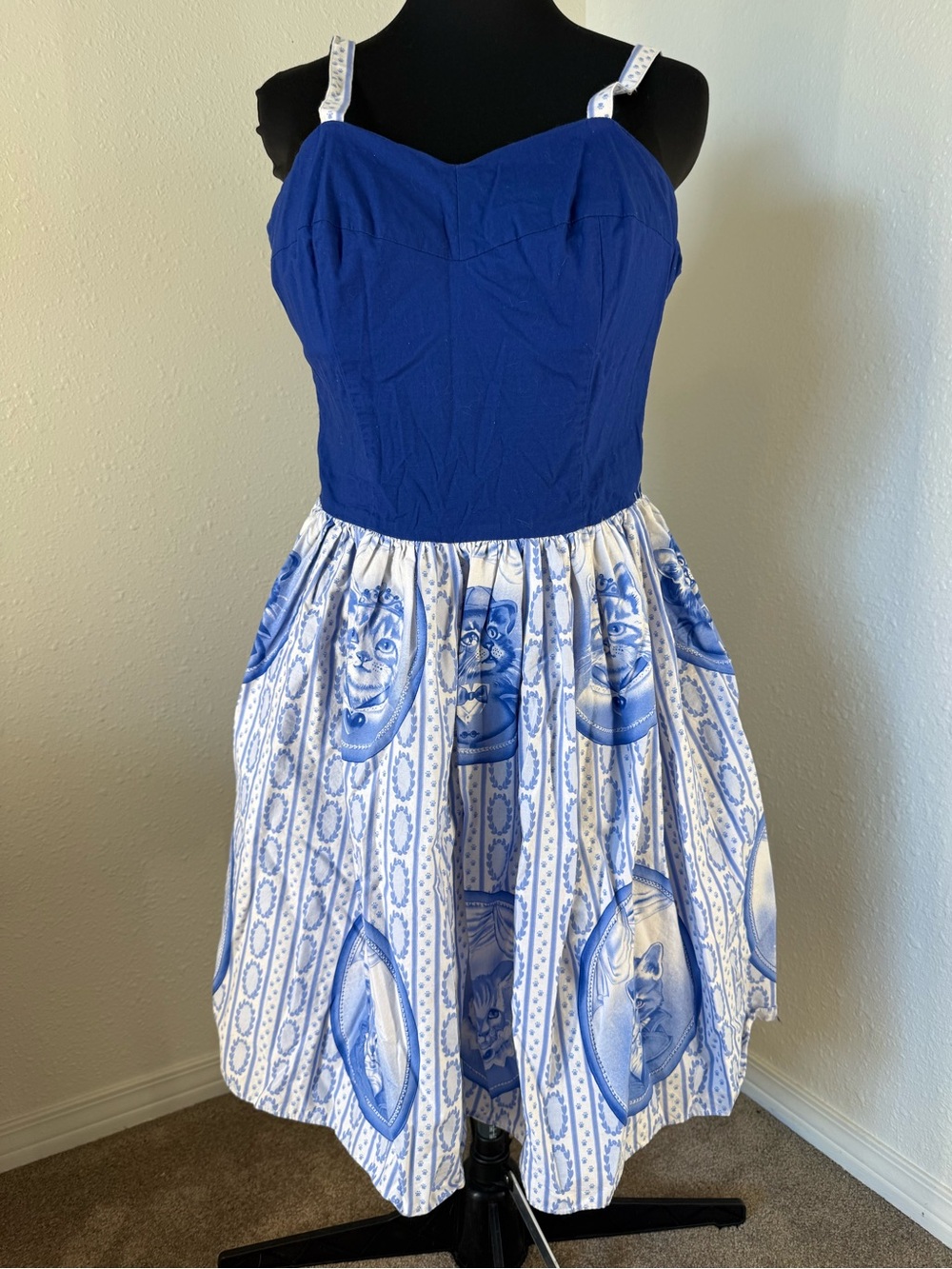 Bernie Dexter cat Blue & White Sleeveless Fit-and-Flare Dress xl